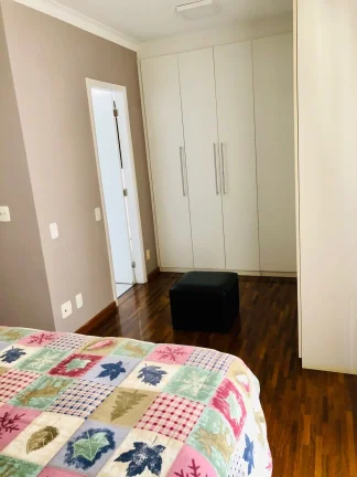 Imagem Apartamento 172 M², 4Q, 3 Suítes, Sala de estar, Sala de jantar, 4 Banheiros, 3 Vagas, Varanda gourmet, Piscina aquecida, Piscina, Quadra.
