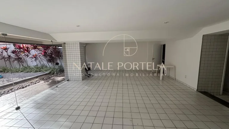Imagem Excelente apartamento junto a Praça de Casa Forte!
