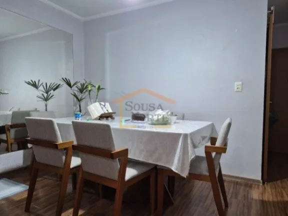 Imagem Apartamento com 65m², dispõe de 3 dormitórios, 1 banheiro, sala para dois ambientes, varanda, coz...