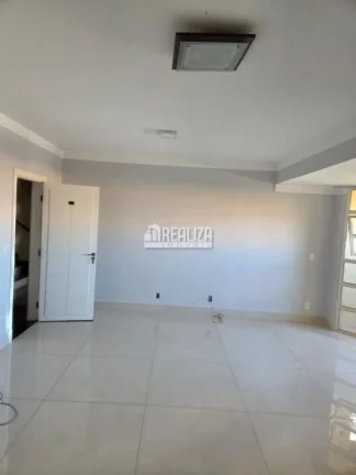 Imagem Apartamento de 3 dormitórios com móveis planejados e piscina no Condomínio Residencial Nas Rocas, bairro Olinda, em Uberaba