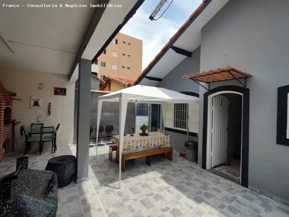 Imagem Casa para Venda em Mongaguá, Balaneario Itaoca, 3 dormitórios, 1 suíte, 3 banheiros, 2 vagas