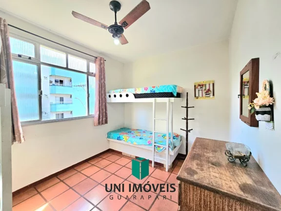 Imagem Imperdível ! Amplo apto 2 quartos tendo 2 vagas de garagem há poucos passos da Praia do Morro !