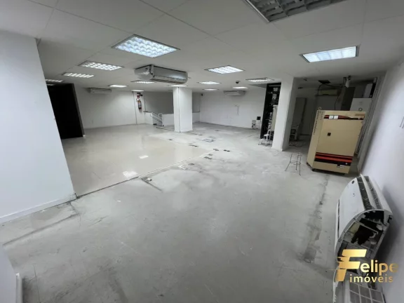 Imagem ACEITA PROPOSTAS - OPORTUNIDADE ÚNICA PARA INVESTIR NO SEU NEGÓCIO - LOJA COM 600M² TOTALMENTE CLIMATIZADA na RETA DA PENHA - VITÓRIA!