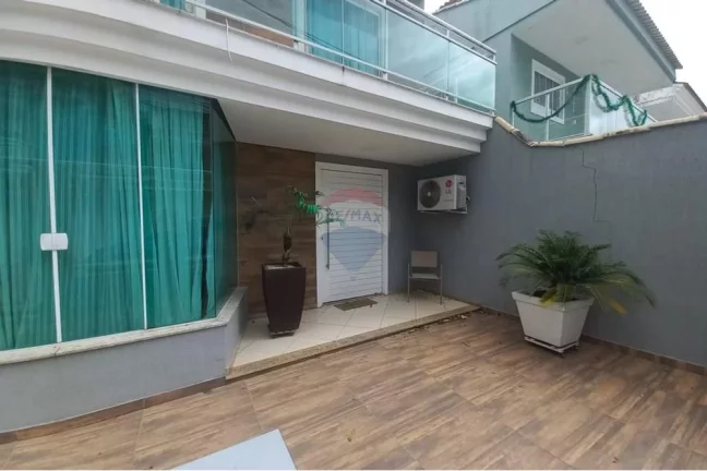 Imagem Casa com 3 quartos com 250m² a venda em Vila Valqueire - RIO DE JANEIRO