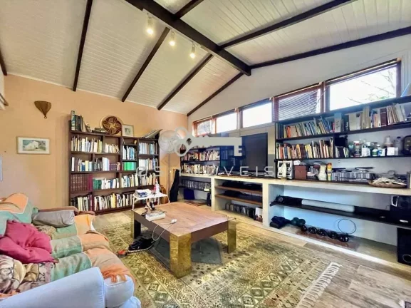 Imagem Casa no Cond Passárgada "D" - TÉRREA, rústica...contemporânea com 03 suítes!