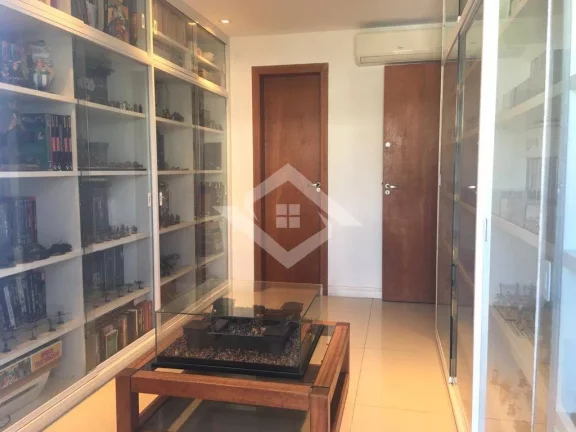 Imagem Casa Duplex para Venda de 3 Quartos no Recreio com 264 m²