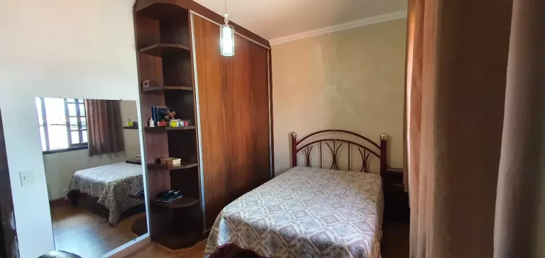 Imagem Casa duplex à venda, 3 quartos, 1 suíte, 3 vagas, Belo Vale - Santa Luzia/MG