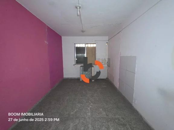 Sala Comercial com Custo-Benefício Imbatível no Calçadão de Nova Iguaçu - a 150m da Estação