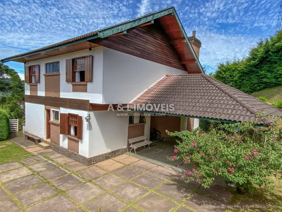 Imagem Casa à Venda em Campos do Jordão - 3 Dorm | 3.200 m² | Casa de Caseiro