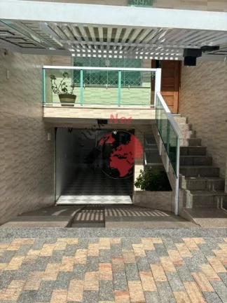 Imagem Lindo Sobrado à Venda em São Bernardo do Campo - Rudge Ramos - Muito Bem Localizado
