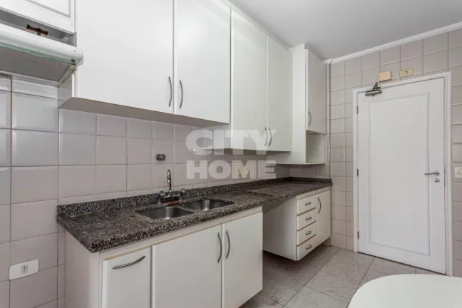 Imagem Lindo apartamento com 118 m² área útil, 03 dormitórios - sendo 01 suíte, living para dois ambie...
