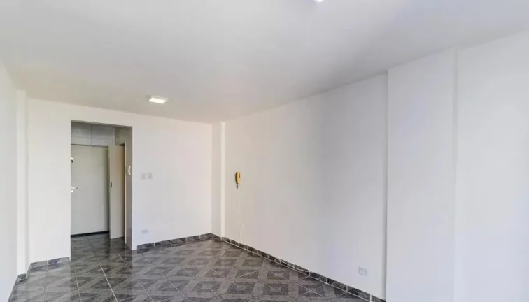 Imagem Studio Região Central, Próximo ao Metrô e Consolação, Hidráulica e Elétrica Reformados, Bem Iluminado.