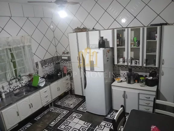 Imagem ?? Oportunidade Única! Casa com Estrutura Comercial e Churrasqueira – Espaço, Conforto e Versatilidade!