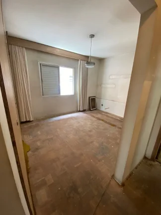 Imagem Apartamento 200 M², 4Q, 1 Suíte, Sala 2 Ambientes, 3 Banheiros, 2 Vagas, 631 Metros da estação do metrô, Brinquedoteca, Playground, Salão de Festas.