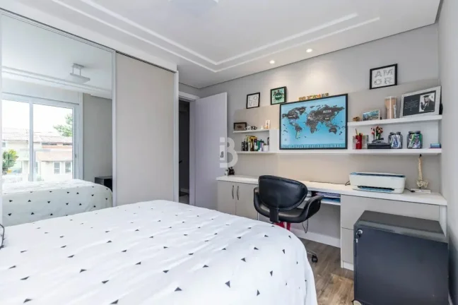 Imagem Sobrado Triplex à Venda – Alto Padrão e Sustentabilidade a Uma Quadra do Parque Atuba