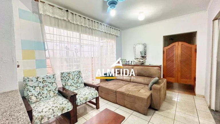 Imagem Casa com 3 dormitórios à venda, 180 m² por R$ 450.000,00 - Centro - Santa Gertrudes/SP