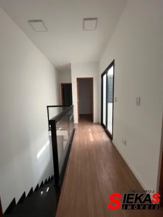 Imagem Imperdível! Casa à venda na Vila Carrão, São Paulo-SP, com 3 quartos, 2 suítes, 3 banheiros, 2 vagas de garagem e 110m².