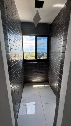 Imagem Apartamento com varanda/sacada no bairro do Portal do Sol- AP2710.