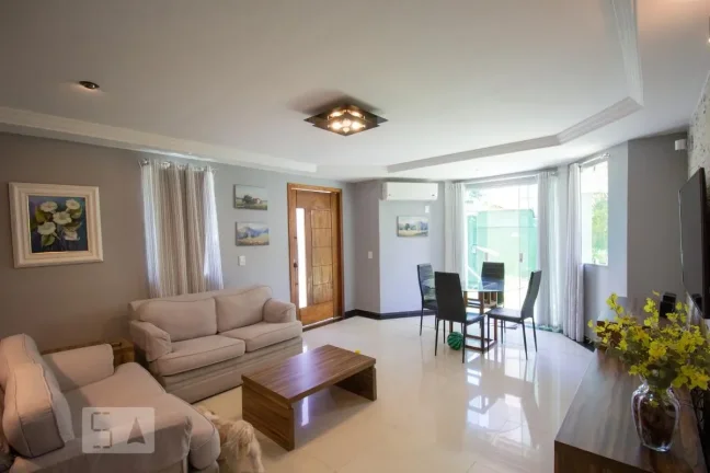 Imagem Casa à Venda - Recreio, 3 Quartos, 250 m2