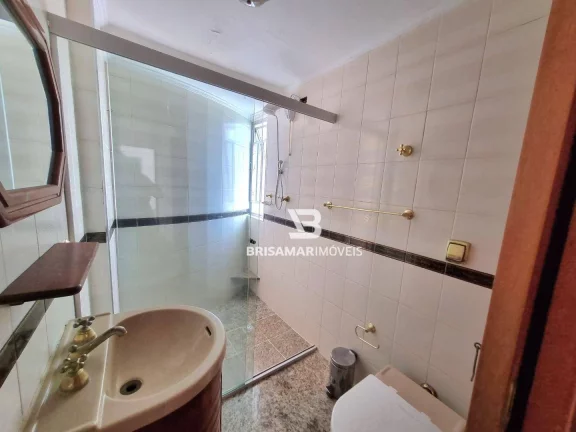 Imagem TOMBO- UMA QUADRA DA PRAIA COM VISTINHA MAR , LOCAÇIZAÇÃO PRIVILEGIADA , GARAGEM DEMARCADA NO PRÉDIO.