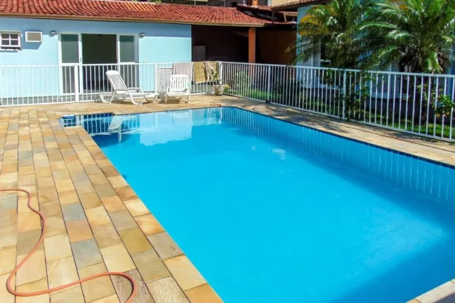 Imagem Praia do Guaiúba - Excelente casa há uma quadra da praia - OPORTUNIDADE !!!