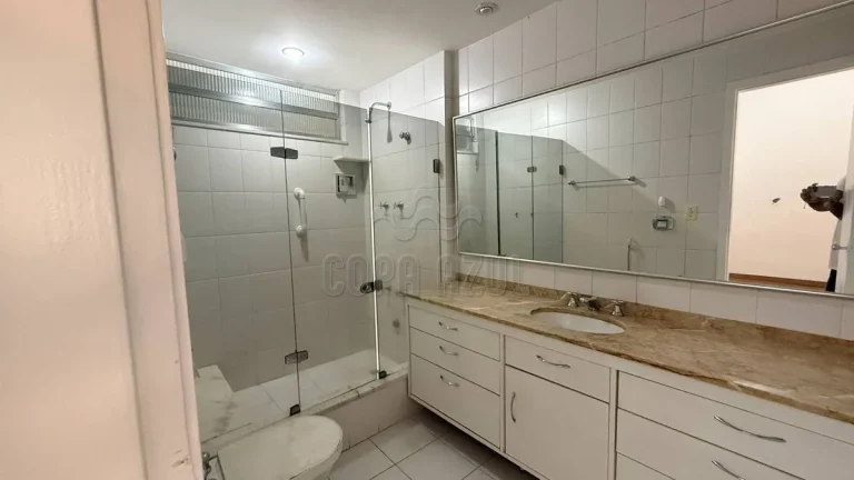 Imagem Copacabana – Rua Figueiredo Magalhăes | Residencial › Apartamento 3 quarto(s) à Venda