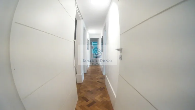 Imagem Apartamento à venda em Botafogo, Rio de Janeiro - 3 quartos, 1 suíte, 1 sala, 3 banheiros, 1 vaga de garagem - 120m²
