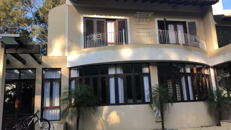 Imagem Casa em Aldeia da Serra - 687m²