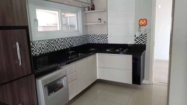 Imagem Lindo Sobrado diferenciado com 3 quantos 1 suíte 150 metros de área privativa