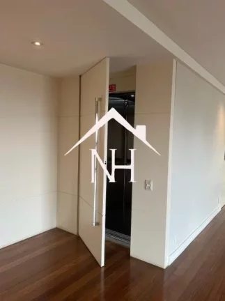 Imagem Apartamento de 192m c/3 suítes,4 vagas,quadra squash e poliesportiva,playground,academia,sauna,cinema,salão de festas e jogos,piscinas,churrasqueira