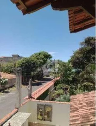 Imagem Casa com 4 dormitórios à venda, 250 m² por R$ 1.290.000 - Ponta da Fruta - Vila Velha/ES
