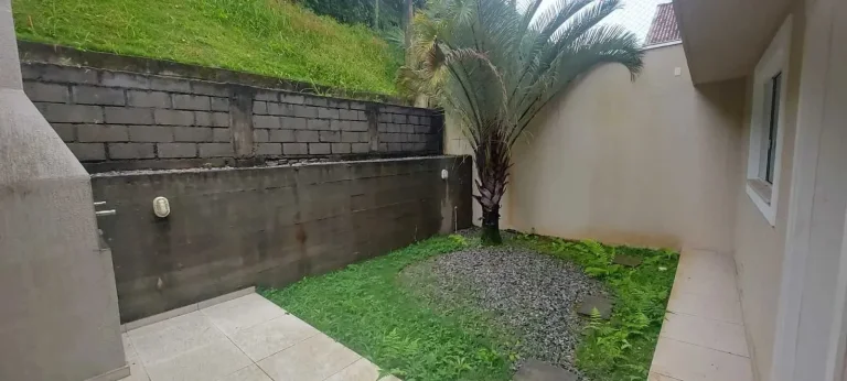 Imagem Casa com 5 suítes e 5 vagas na garagem na Praia dos Amores - Balneário Camboriú/SC