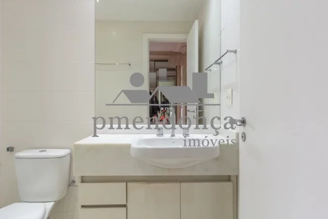 Imagem Apartamento na Rua Fabia com 4 dormitórios ( 3 suítes) e 3 vagas, 206m²