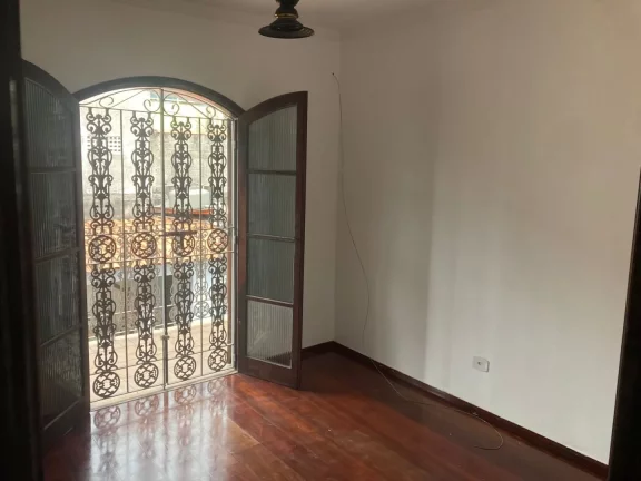 Imagem Sobrado com 4 dormitórios à venda, 236 m² por R$ 840.000,00 - Jardim Medina - Poá/SP