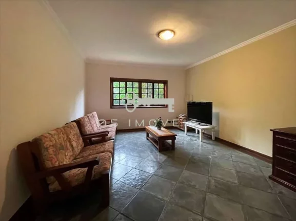 Imagem Linda casa - Miolo da Granja Viana: 4 dorm.s (2 suítes), piscina, gourmet..