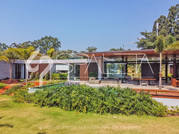 Imagem Residência cinematográfica com arquitetura moderna à venda na Fazenda da Grama em Itupeva