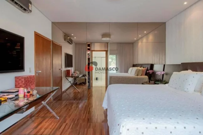 Imagem Sobrado à venda 4 Quartos, 4 Suites, 6 Vagas, 550M², Jardim São Caetano, São Caetano do Sul - SP