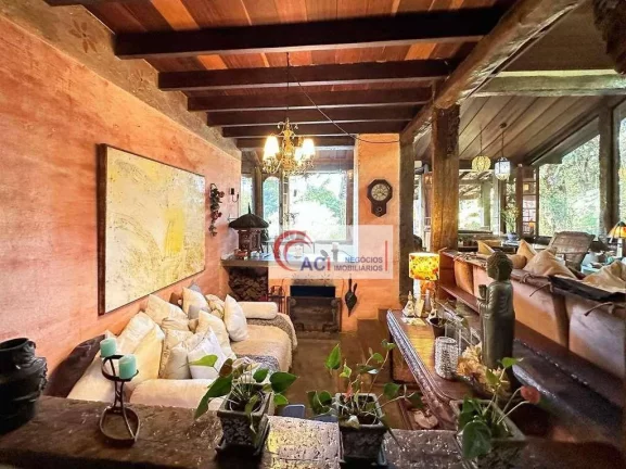 Casa com 5 Quartos à Venda, 334 m² em Vila Santo Antônio - Cotia