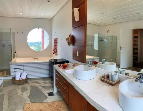 Imagem Casa para Venda em Armação dos Búzios, Búzios, 4 dormitórios, 4 suítes, 6 banheiros, 3 vagas