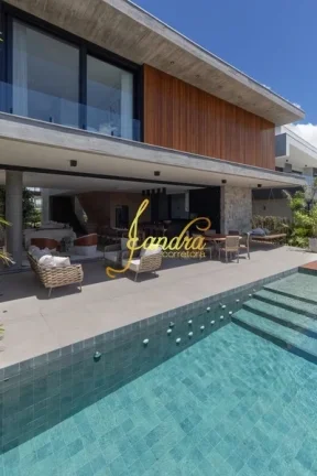 Imagem Sobrado no Sense, mobiliado e decorado com piscina de 28m2