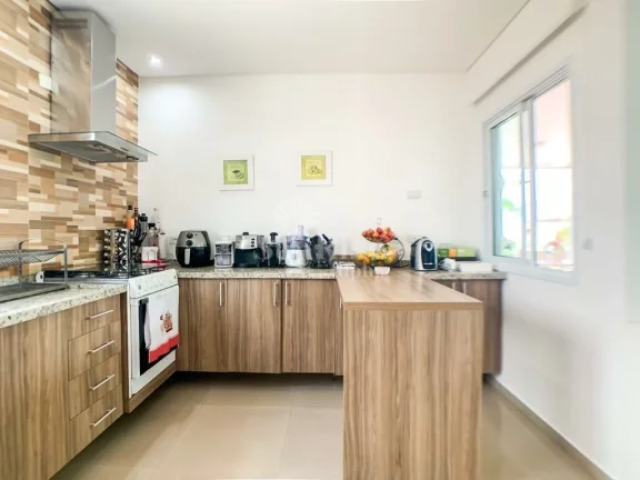 Imagem Casa para venda com 4 quartos e 4 vagas - 290m² - R$4.200.000 Itahyê - Alphaville
