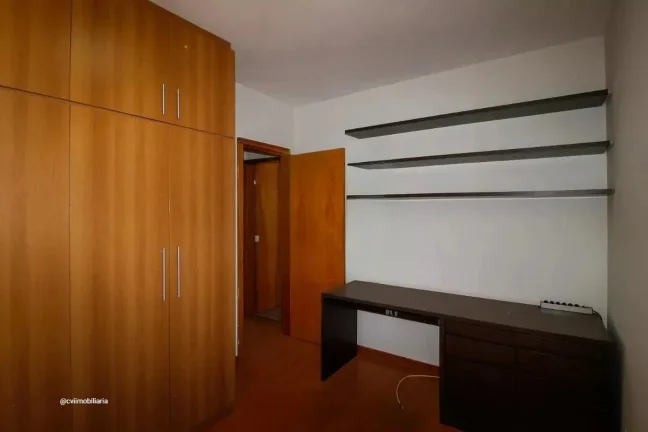 Imagem Excelente apartamento à venda com 3 quartos, sendo 1 suíte, e 2 banheiros no total. Este imóvel e...
