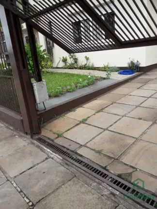 Imagem Casa para venda, 4 quarto(s), Bairro Medianeira, Porto Alegre/RS. - CA2714