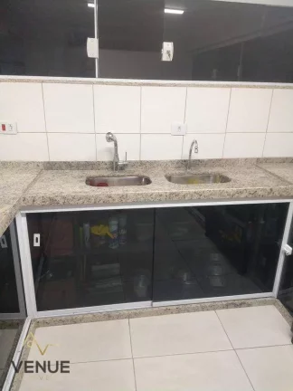 Imagem Sobrado com 3 dormitórios à venda, 220 m² por R$ 592.000,00 - Jardim Helena - Ferraz de Vasconcelos/SP