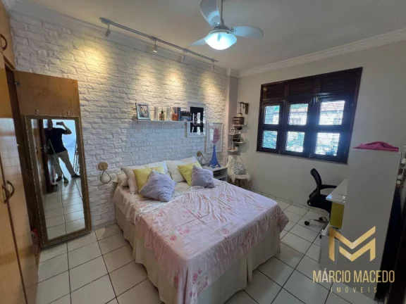 Imagem Casa com 5 dormitórios à venda, 285 m² por R$ 850.000,00 - São Gerardo - Fortaleza/CE