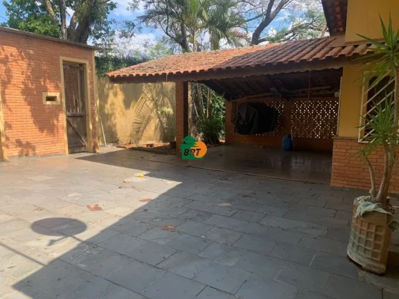 Imagem Casa para Venda em São Roque, Jardim Mosteiro, 3 dormitórios, 1 suíte, 2 banheiros, 4 vagas