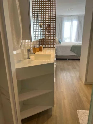 Imagem Apartamento com 3 suítes e 2 vagas de garagem - Praia Brava em Itajaí/SC
