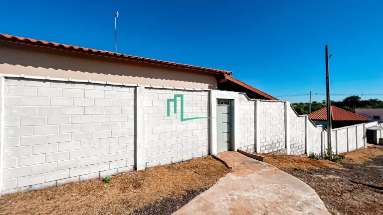 Imagem Linda propriedade rural localizada á 15 kilometros do centro de Franca/SP, com 2.5 alqueires de área total