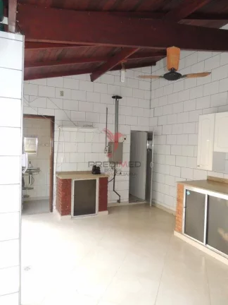 Imagem ...lt;br...gt;Casa assobradada com 3 quartos sendo 1 su...iacute;te, Lavabo, Sala 2 ambientes, Cozin...