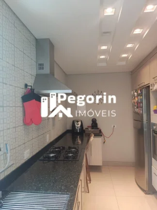 Imagem Sobrado à venda em Curitiba, Santa Cândida, com 3 quartos, 189,00m²